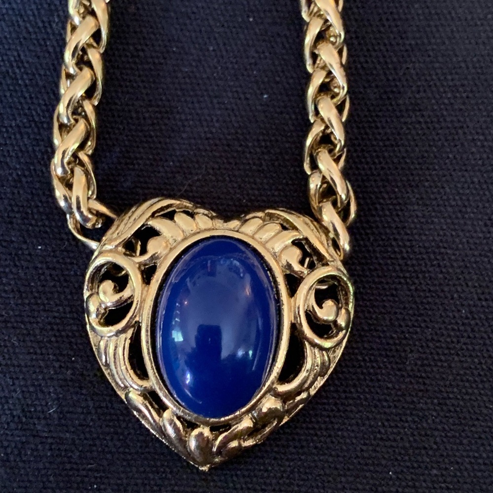 Richelieu Heart Pendant